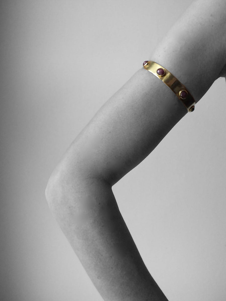 Warrior Greek Goddess Seven Ruby Armband Armband Rosie Odette Jewellery